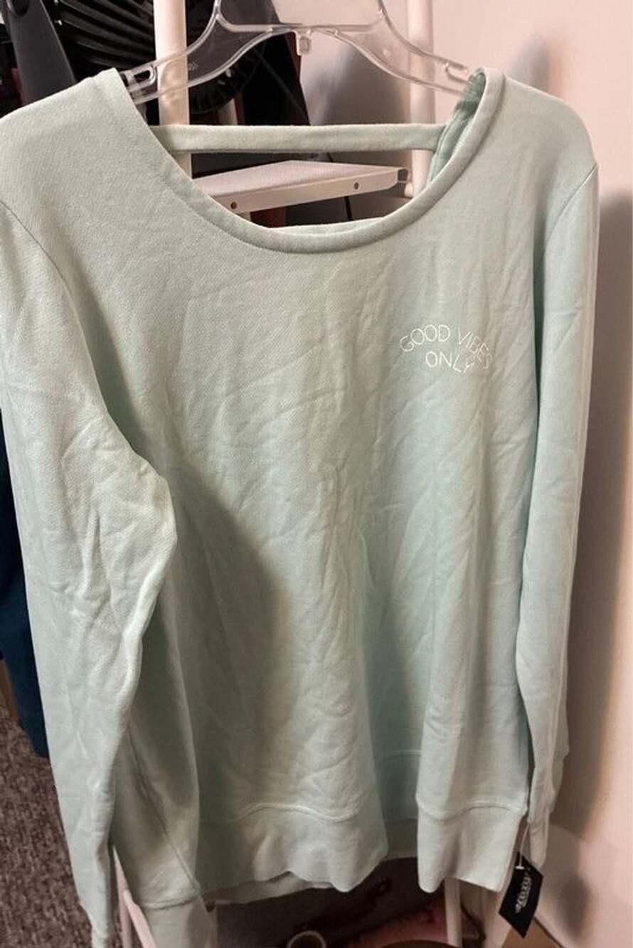Women’s xl NWt light blue or mint color ideology good vibes only back cutout swe